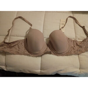 NWT!! NO BOUNDARIES DEMI T-SHIRT BRA NEVER WORN! WITH TAGS!